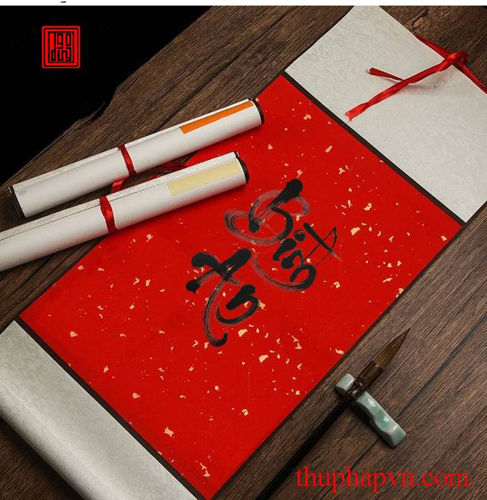 THƯ PHÁP BIỂU LỤA